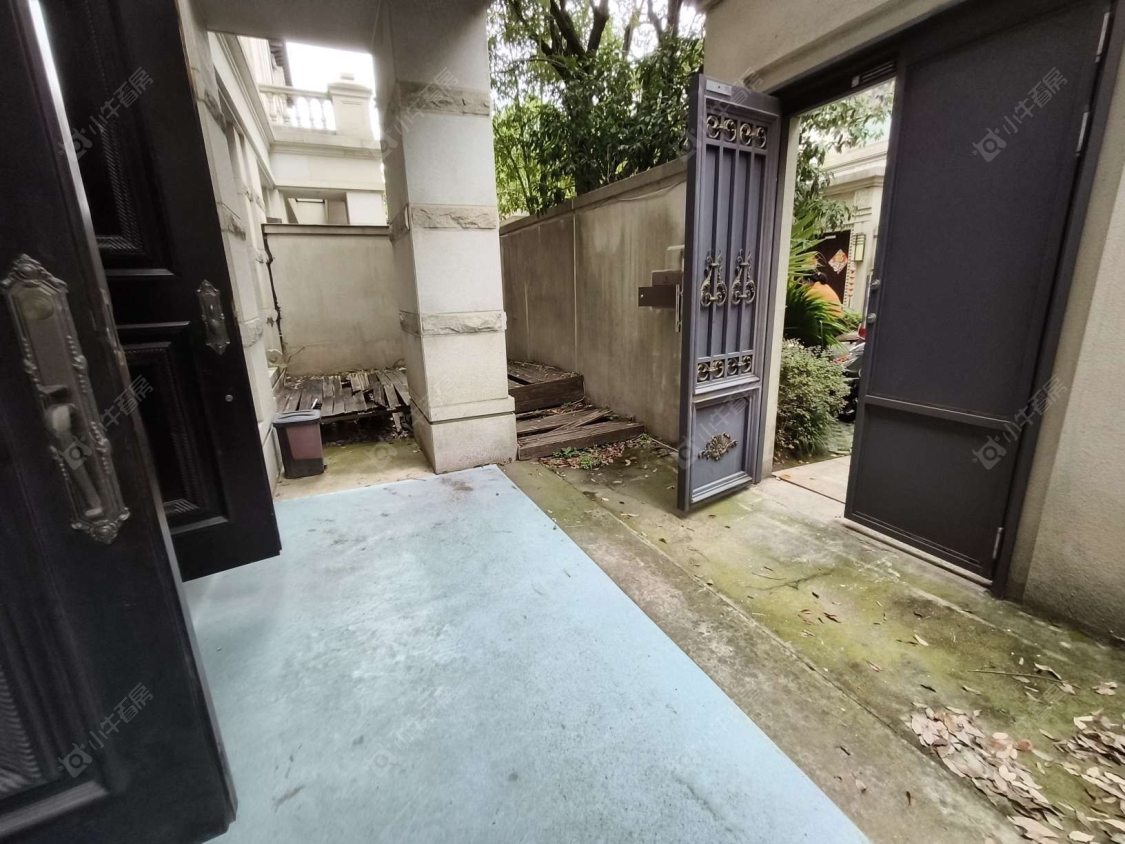 上海阳光城花满墅别墅区在售二手房源小区图_小牛看房