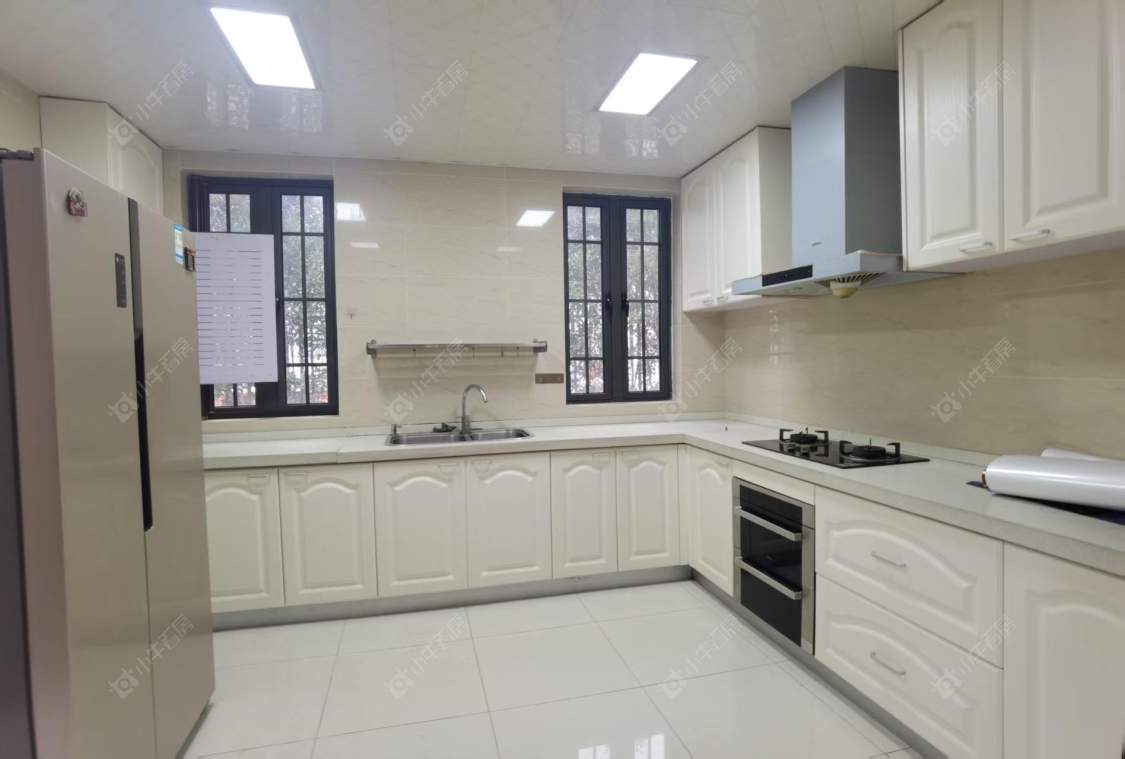 上海爱法奥朗新庄园在售二手房源小区图_小牛看房