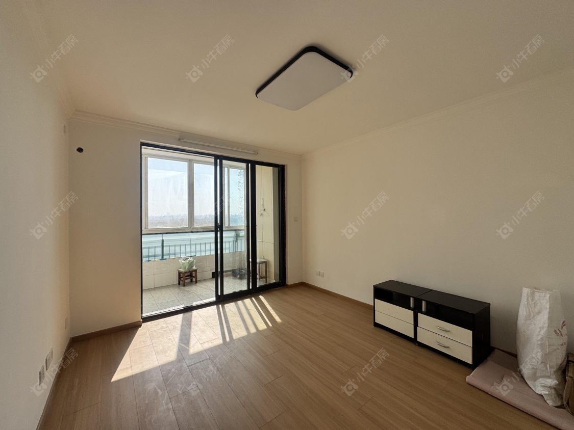 上海菊泉新城爱建顾园东区在售二手房源小区图_小牛看房