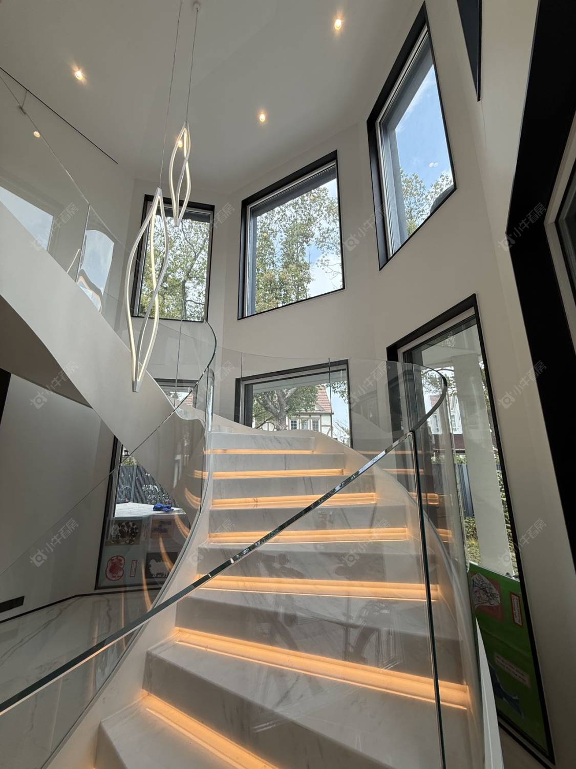 上海西郊庄园在售二手房源小区图_小牛看房