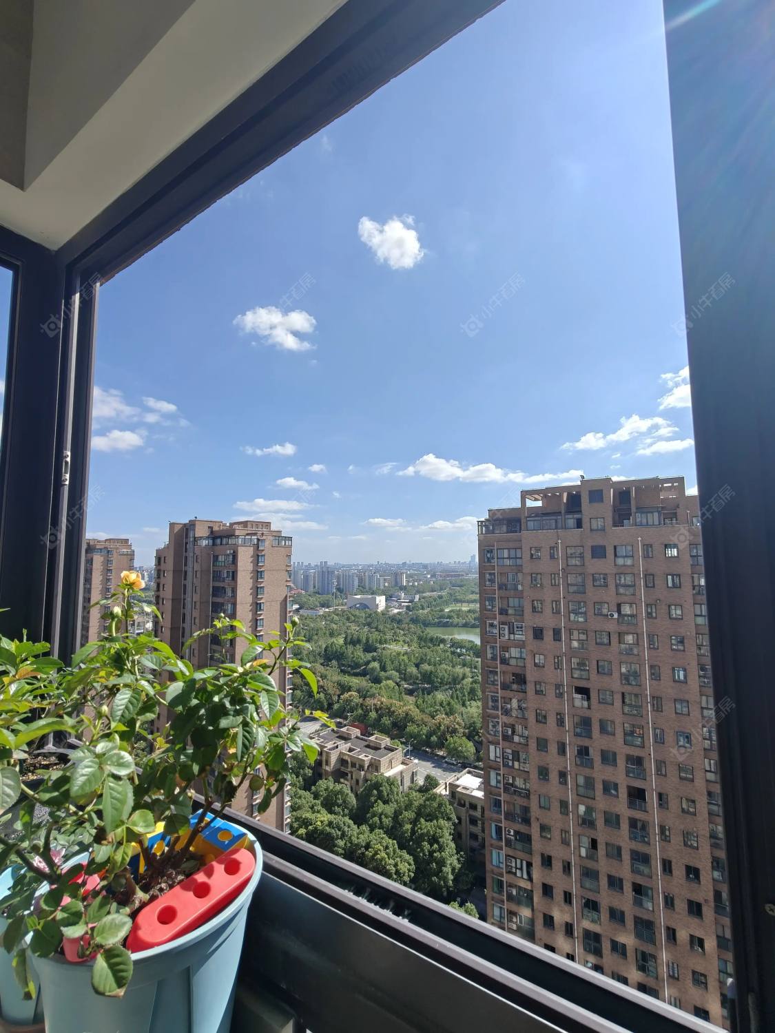 上海万业紫辰苑在售二手房源小区图_小牛看房