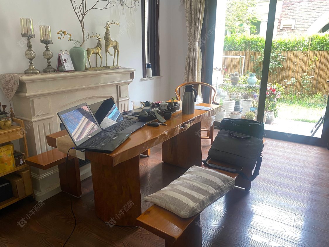 上海万科琥珀郡园别墅区在售二手房源小区图_小牛看房