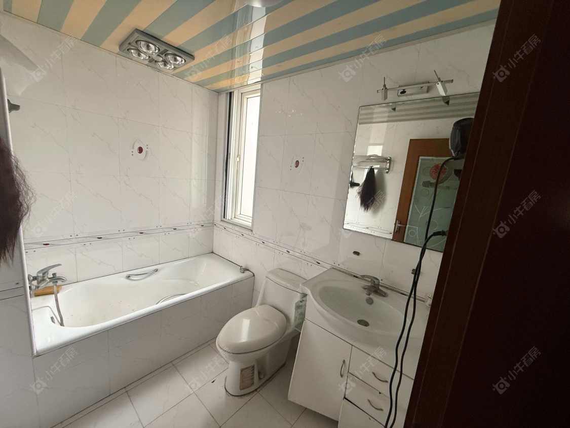 上海杨泰春城在租房源小区图_小牛看房