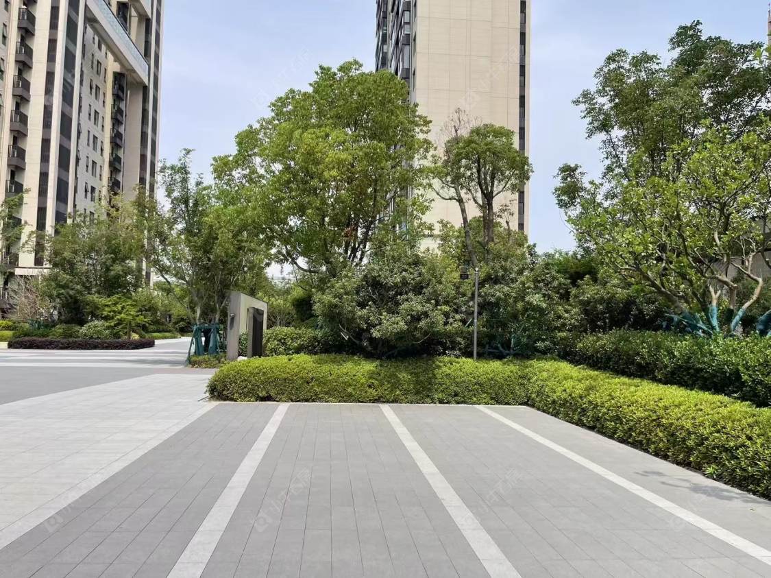 上海保利云上澄光在售二手房源室内图_小牛看房