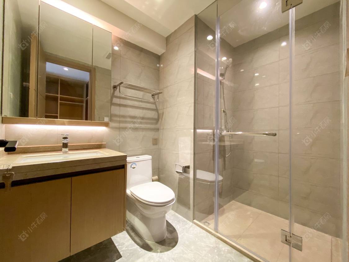 上海绿地海珀外滩一期在售二手房源小区图_小牛看房