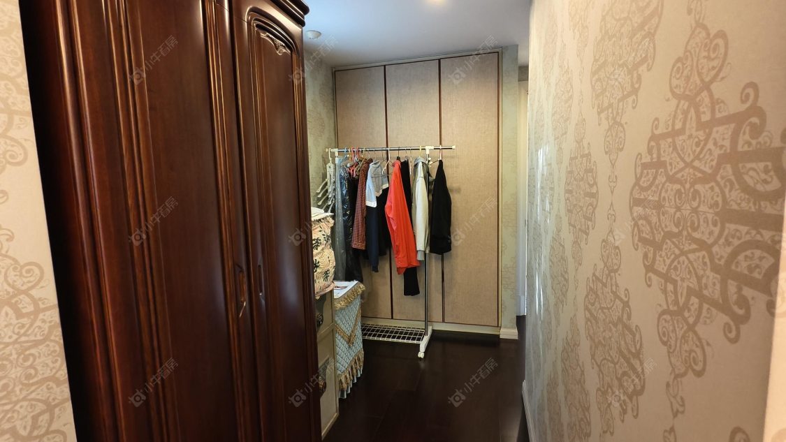 上海万科琥珀臻园别墅区在售二手房源小区图_小牛看房