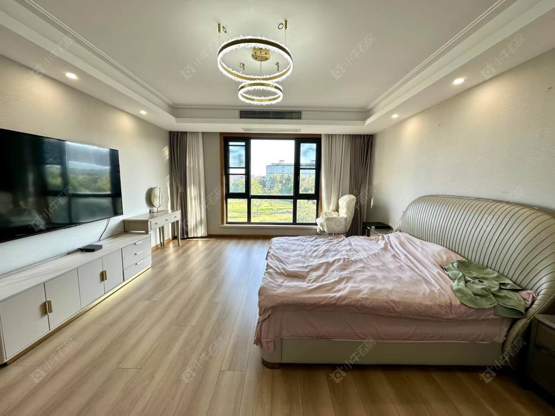 上海美兰湖岭域在售二手房源小区图_小牛看房