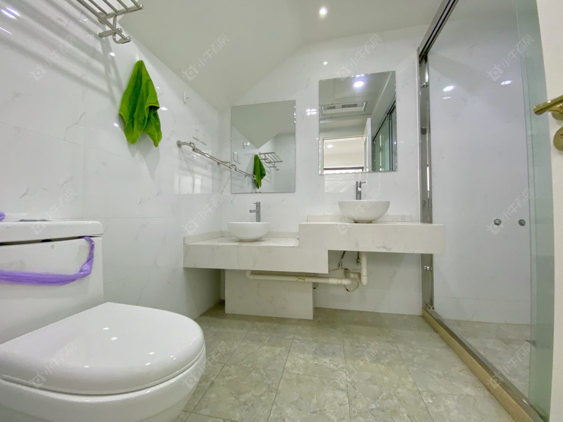 上海凯德林茵湖畔东区别墅区在售二手房源小区图_小牛看房