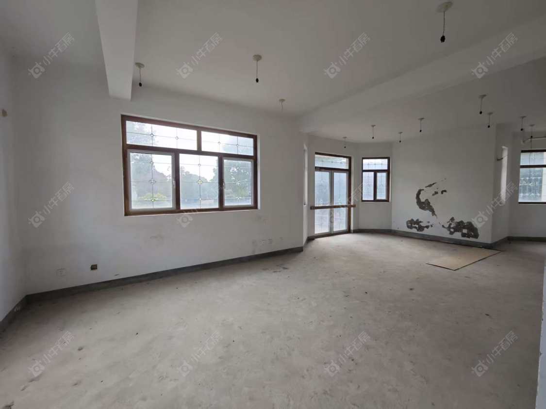 上海爱法奥朗新庄园在售二手房源小区图_小牛看房