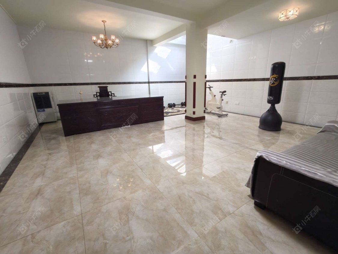 上海万科琥珀郡园别墅区在售二手房源小区图_小牛看房