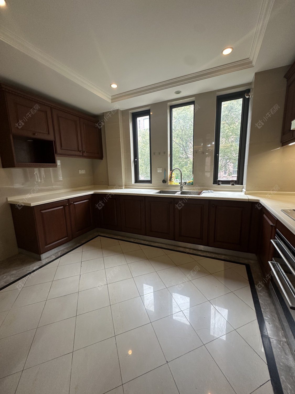 上海金地艺华年别墅区在售二手房源小区图_小牛看房