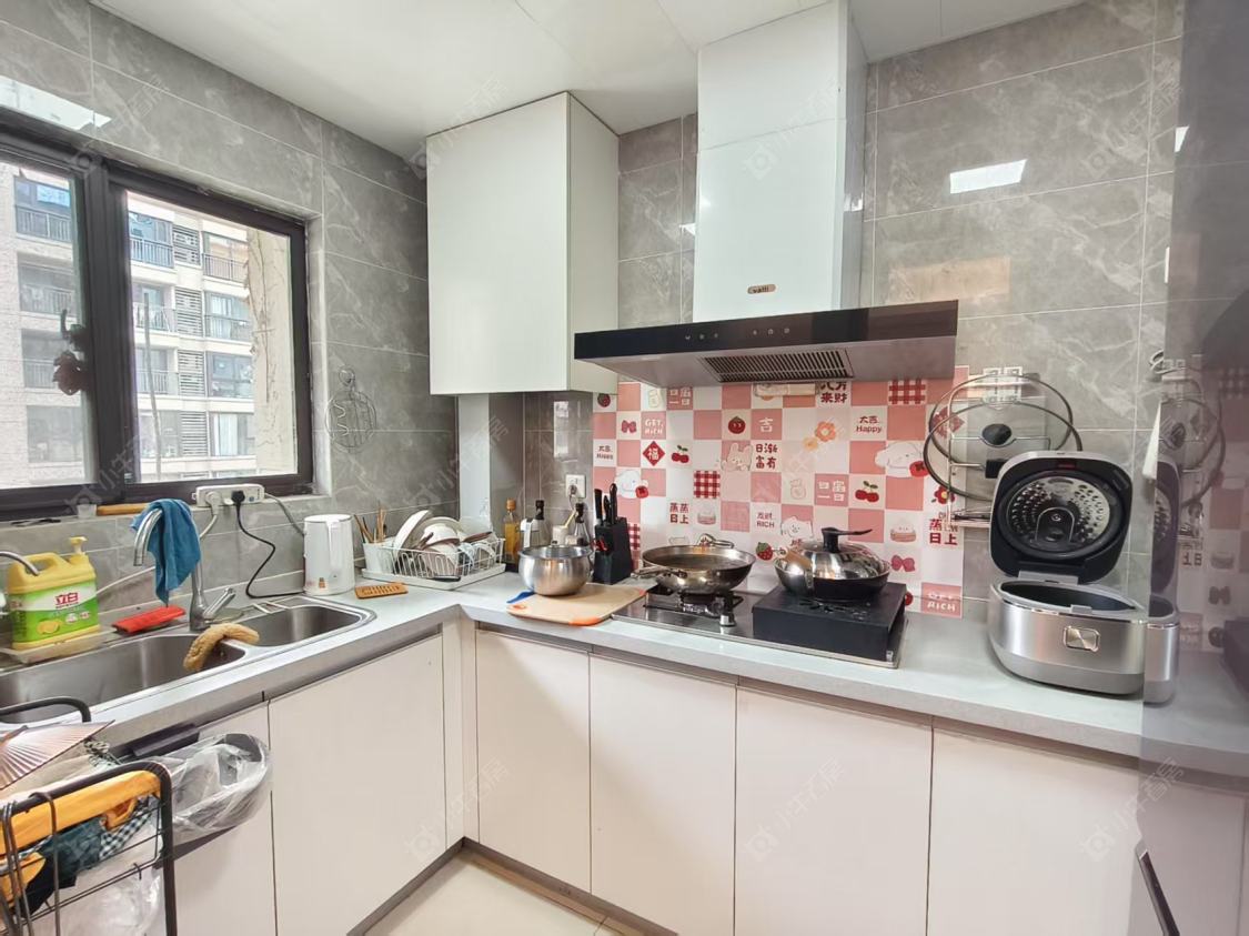 上海绿地新里波洛克公馆在售二手房源小区图_小牛看房