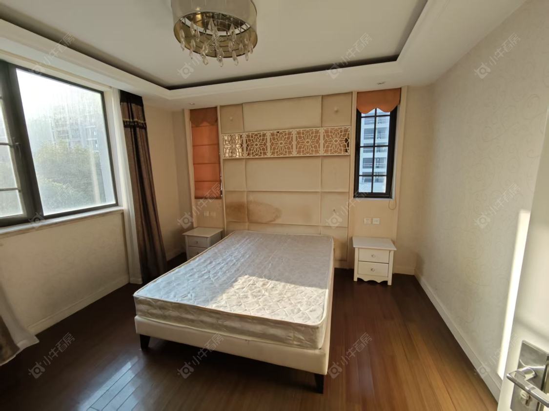 上海爱法奥朗新庄园在售二手房源小区图_小牛看房