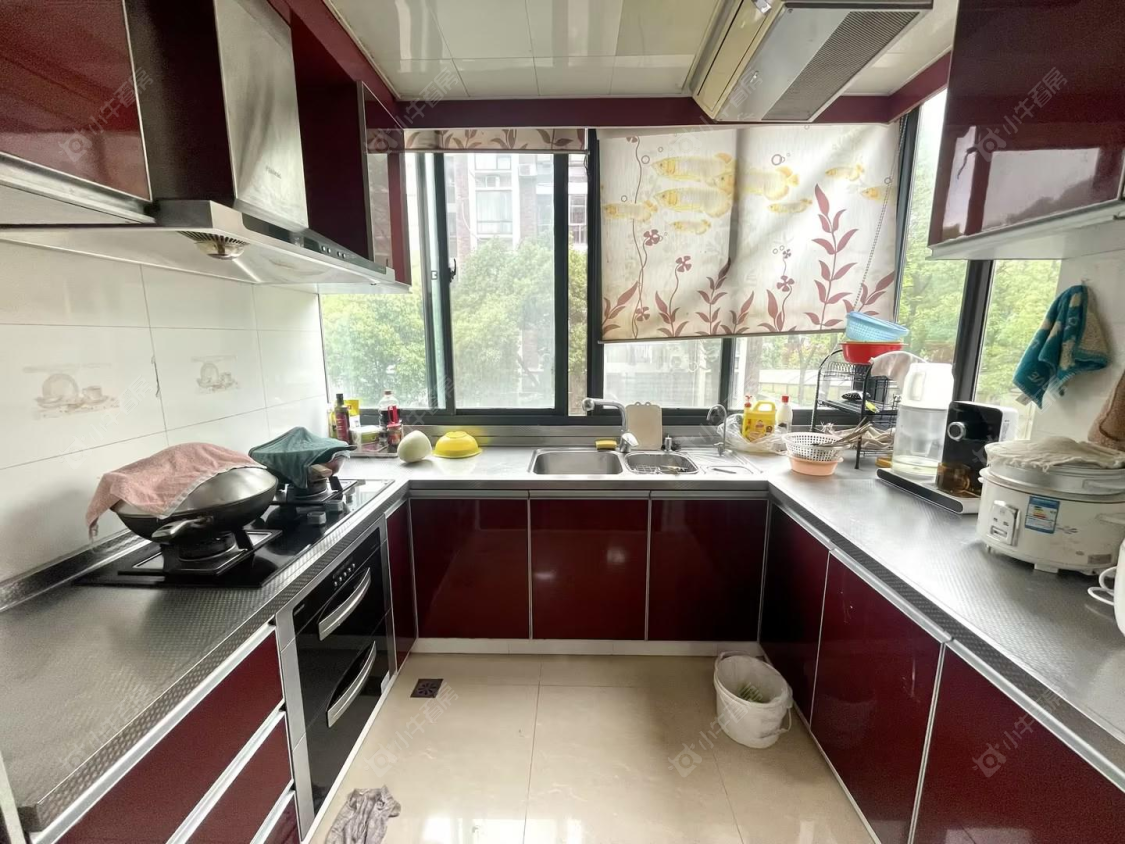 上海顺驰美兰湖在售二手房源小区图_小牛看房