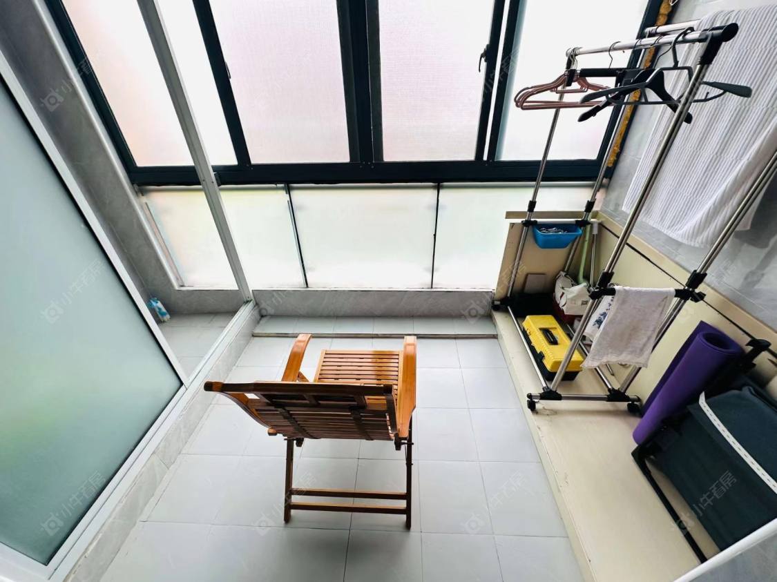 上海美兰湖岭域在售二手房源小区图_小牛看房