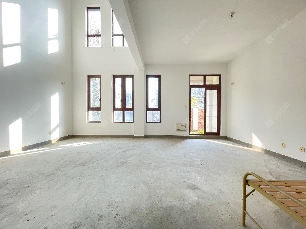 上海中信泰富朱家角新城鸿玺郡南区588弄在售二手房源小区图_小牛看房