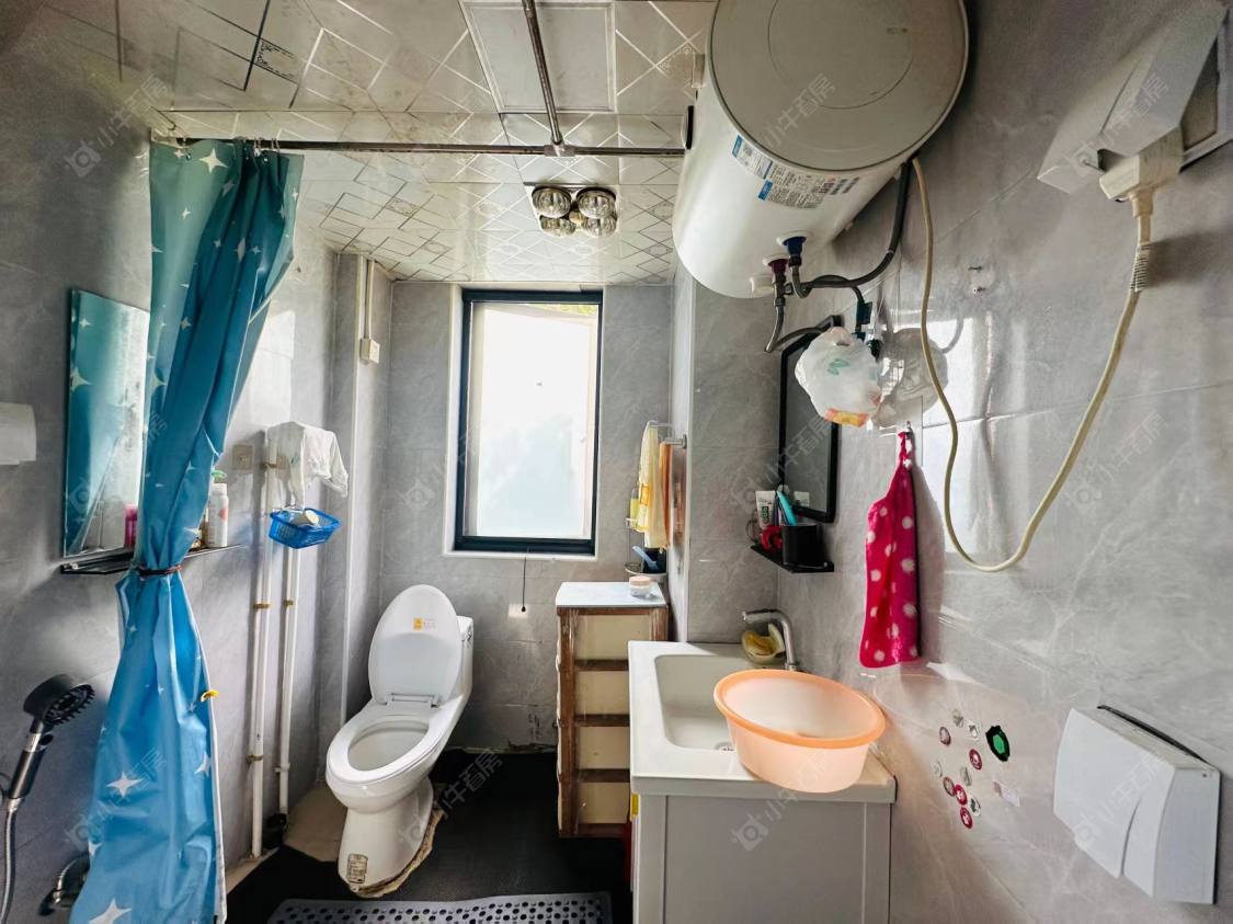 上海美兰湖岭域在售二手房源小区图_小牛看房