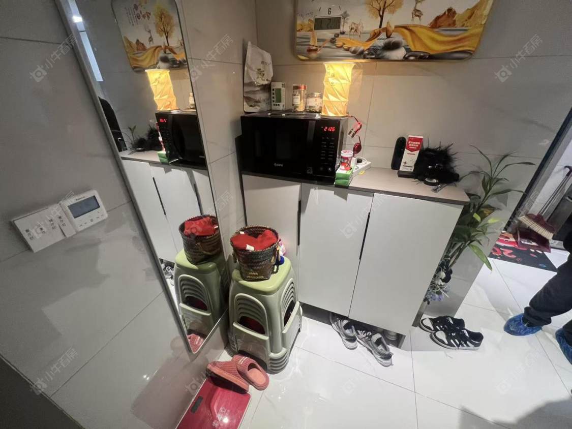 上海六里二村在售二手房源小区图_小牛看房