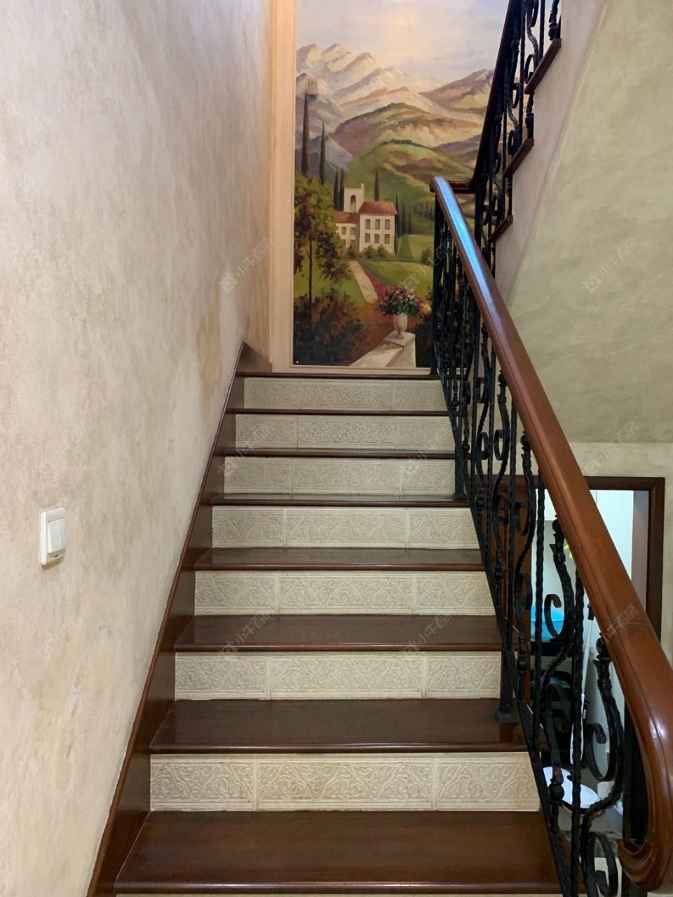 上海西郊紫郡在售二手房源小区图_小牛看房