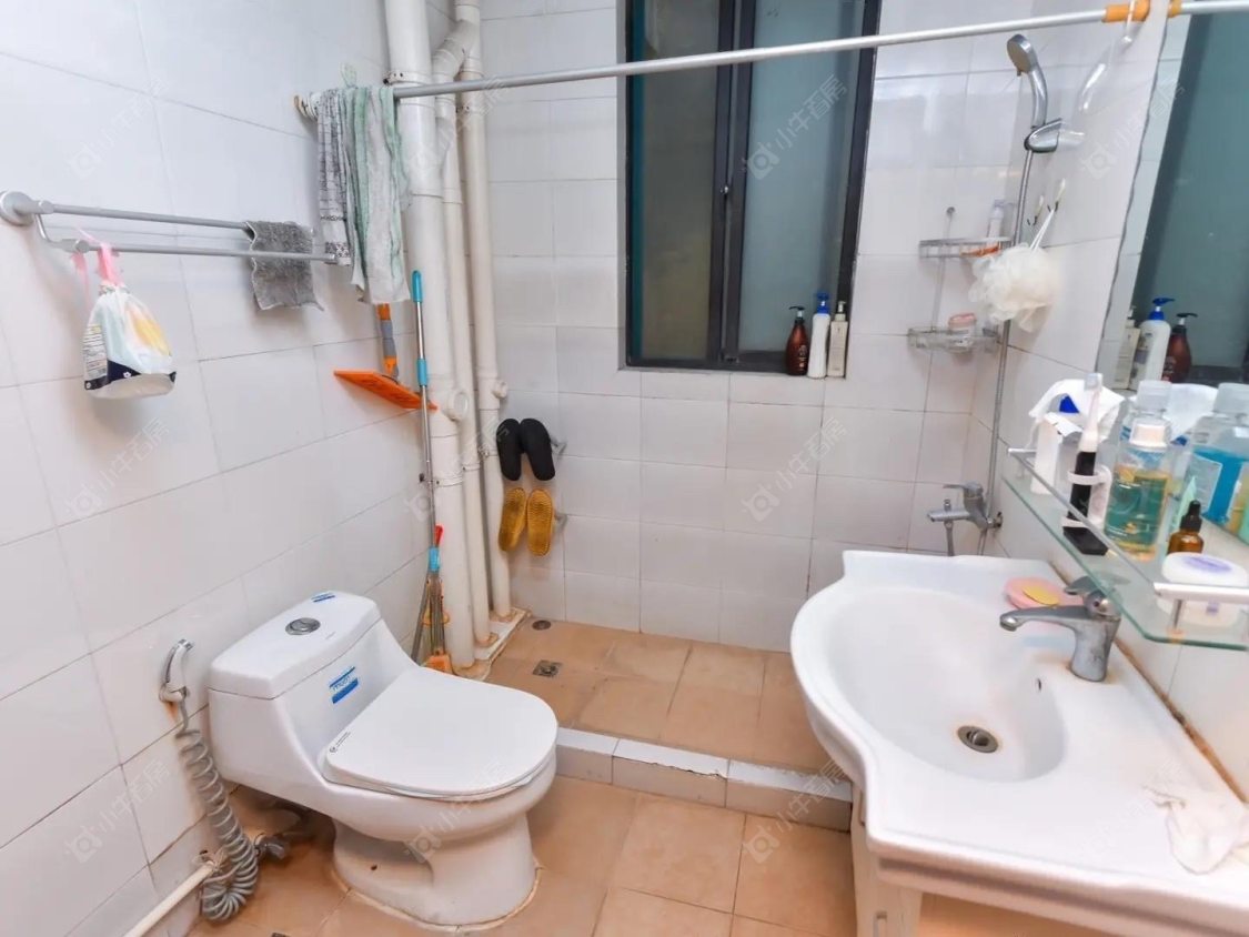 上海菊泉新城爱建顾园东区在售二手房源小区图_小牛看房