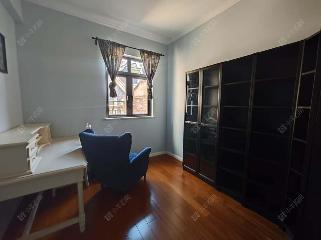 上海长泰东郊御园别墅区在租房源小区图_小牛看房