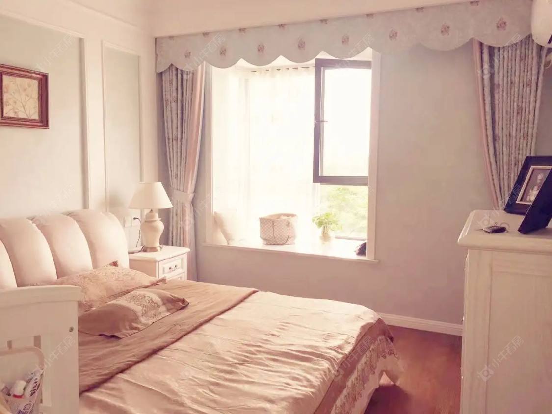 上海万业紫辰苑在售二手房源小区图_小牛看房