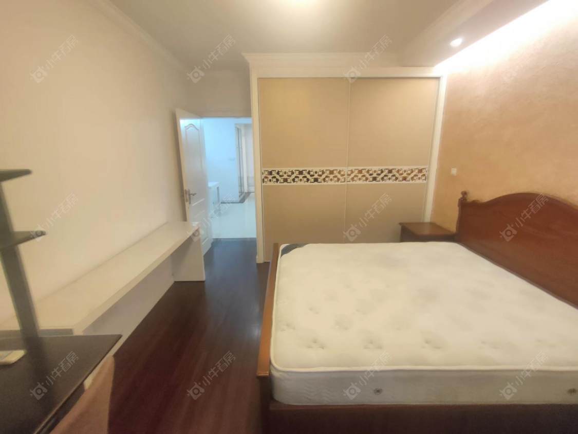 上海逸翠公馆在售二手房源小区图_小牛看房