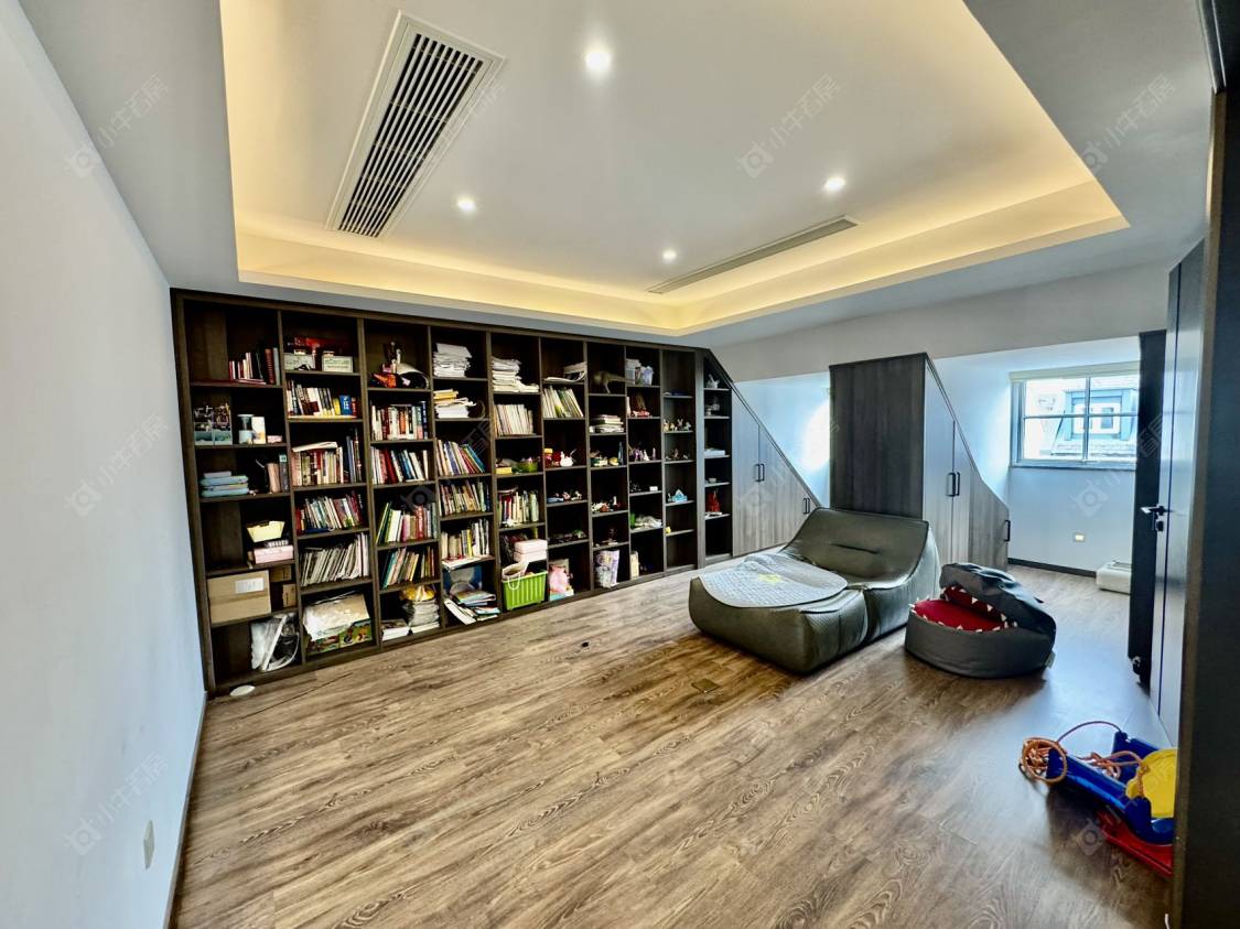 上海英庭名墅别墅区在售二手房源小区图_小牛看房