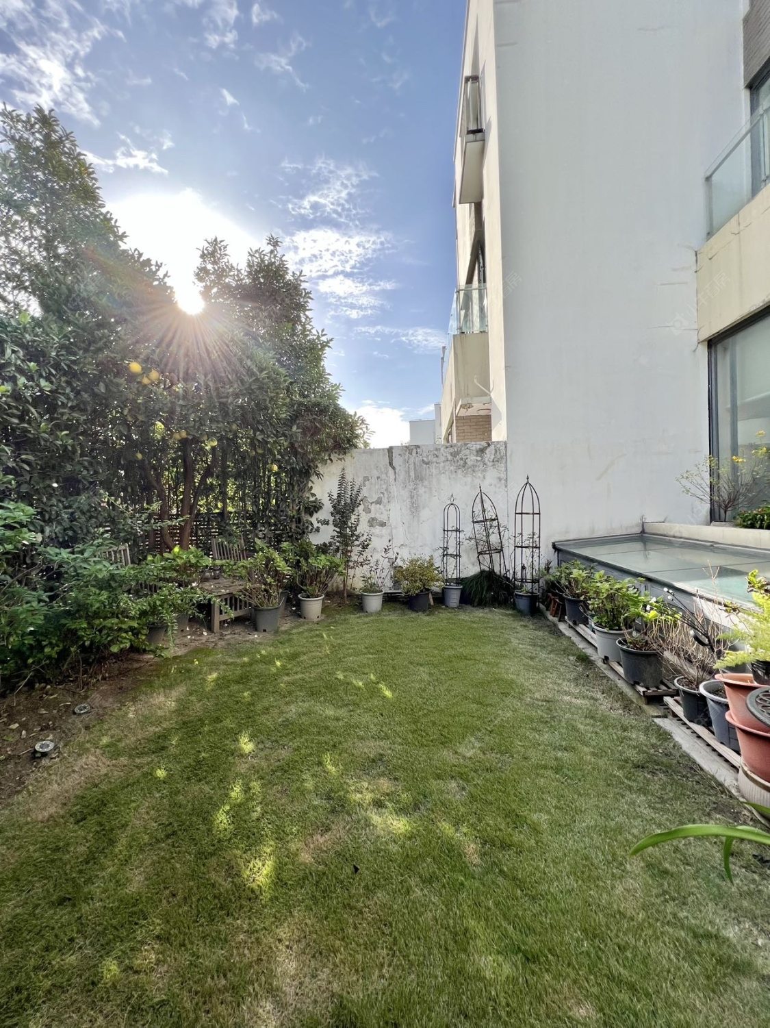 上海凯德林茵湖畔东区别墅区在售二手房源小区图_小牛看房