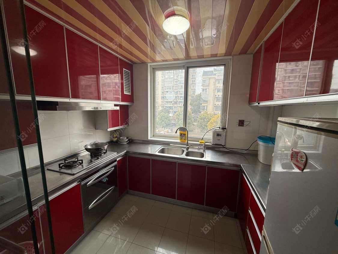 上海杨泰春城在租房源小区图_小牛看房