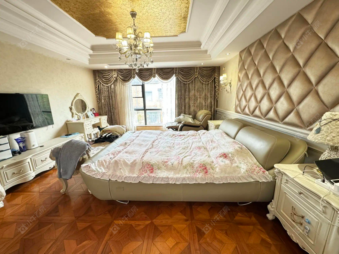 上海美兰湖岭域在售二手房源小区图_小牛看房