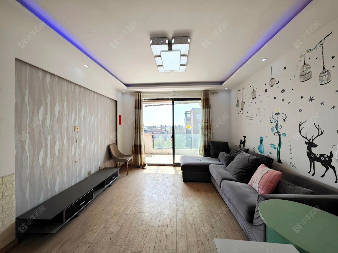 上海美兰湖岭域在售二手房源小区图_小牛看房