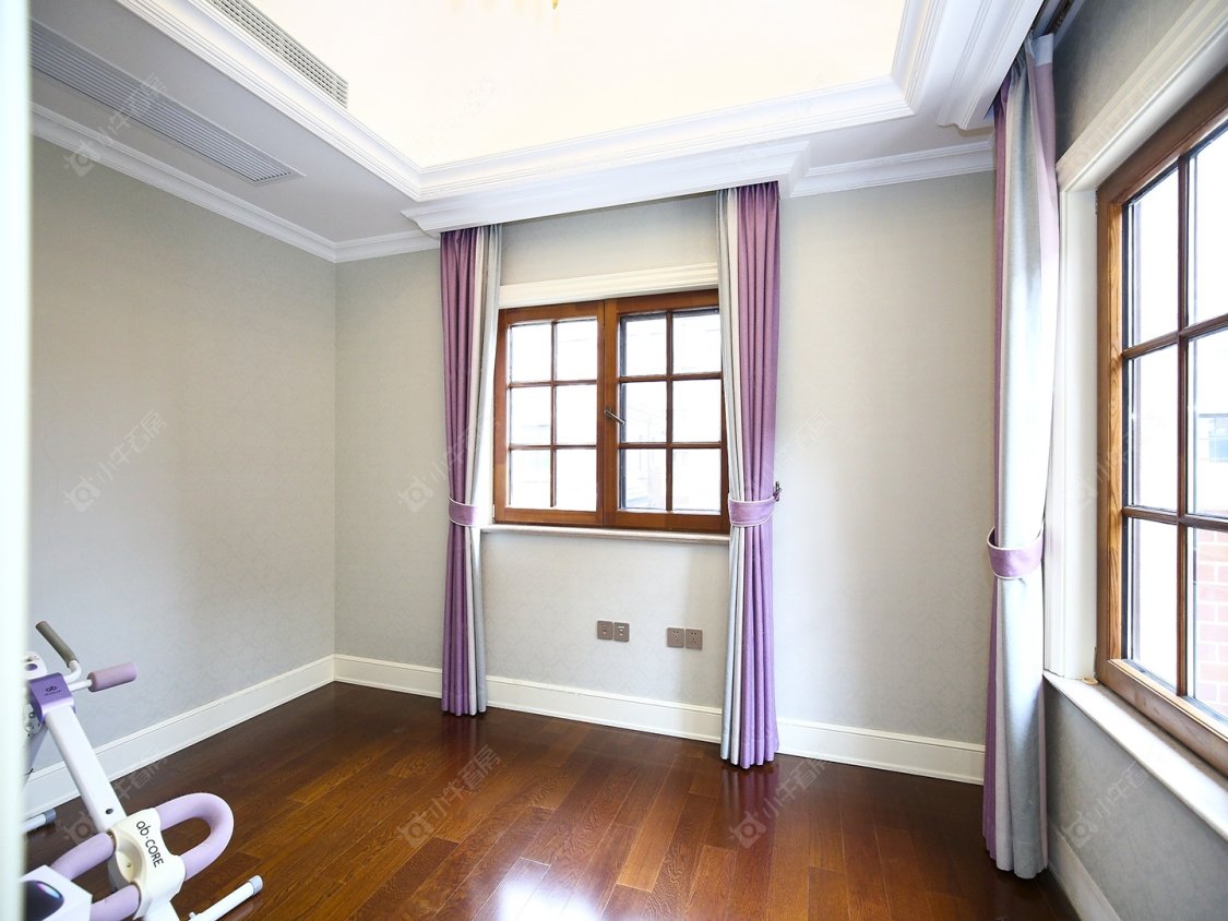 上海中建大公馆别墅区在售二手房源小区图_小牛看房