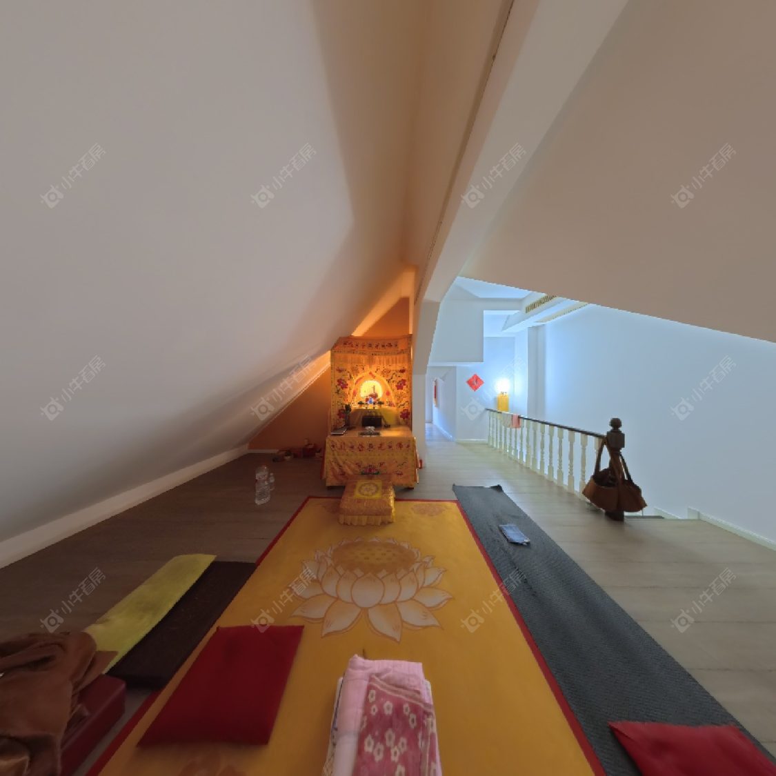 上海万科琥珀郡园别墅区在售二手房源小区图_小牛看房