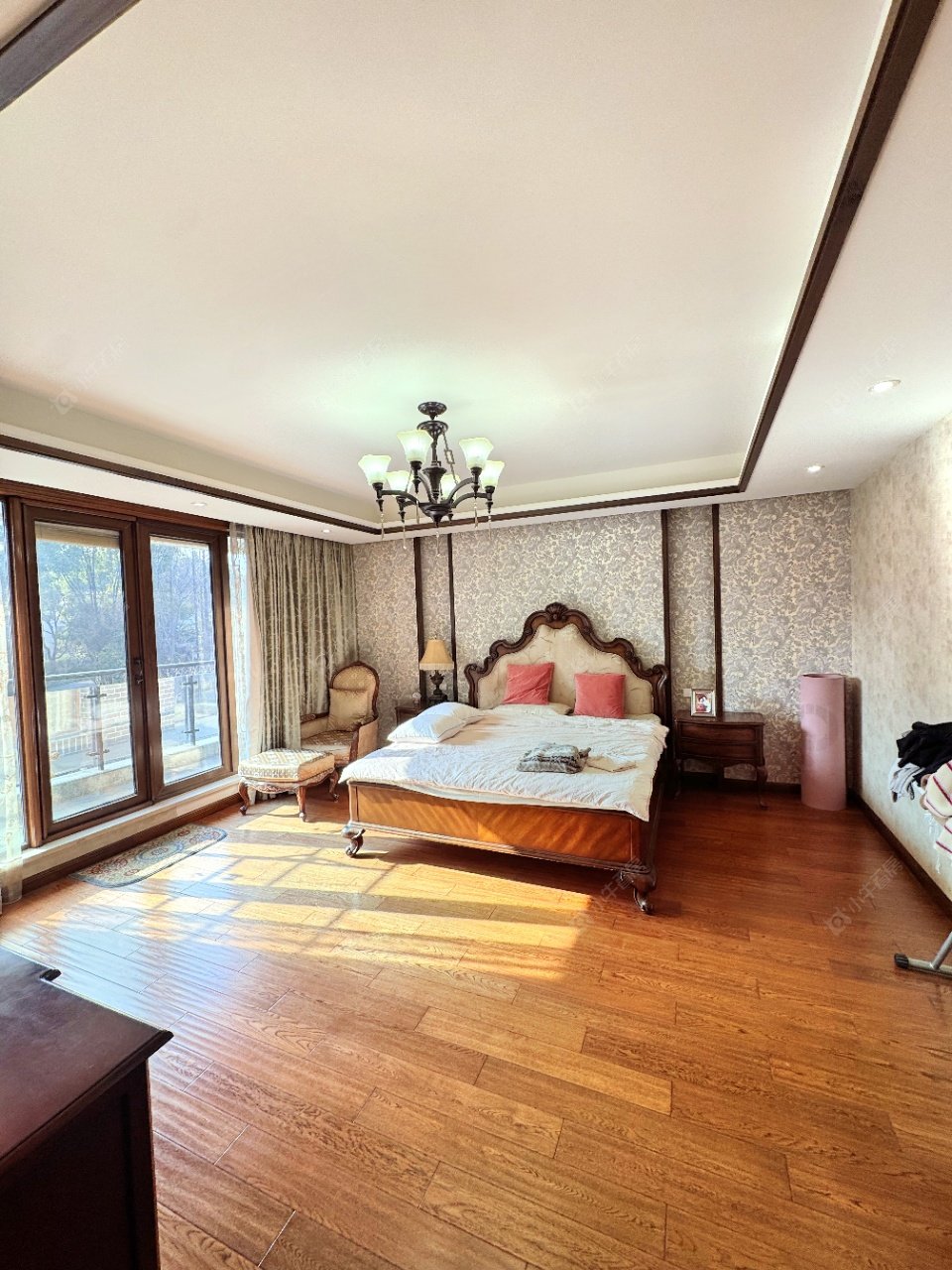 上海圣地维拉在售二手房源小区图_小牛看房