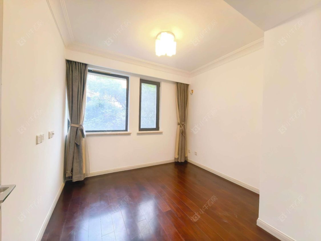 上海万科琥珀臻园别墅区在售二手房源小区图_小牛看房