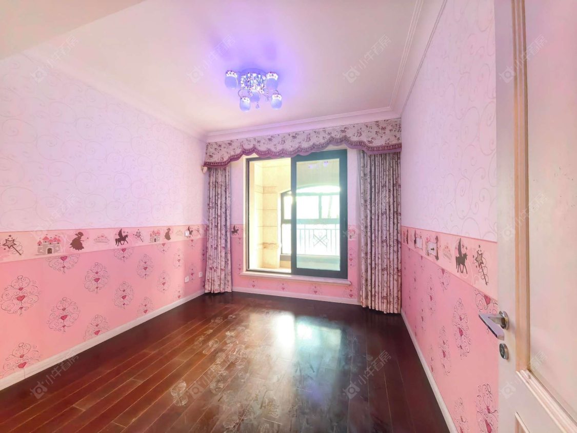 上海万科琥珀臻园别墅区在售二手房源小区图_小牛看房