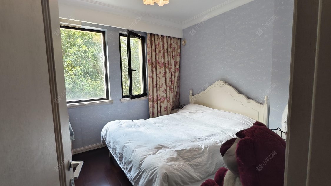 上海万科琥珀臻园别墅区在售二手房源小区图_小牛看房