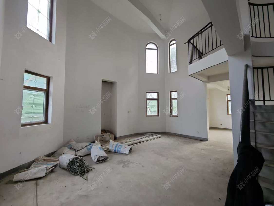 上海爱法奥朗新庄园在售二手房源小区图_小牛看房