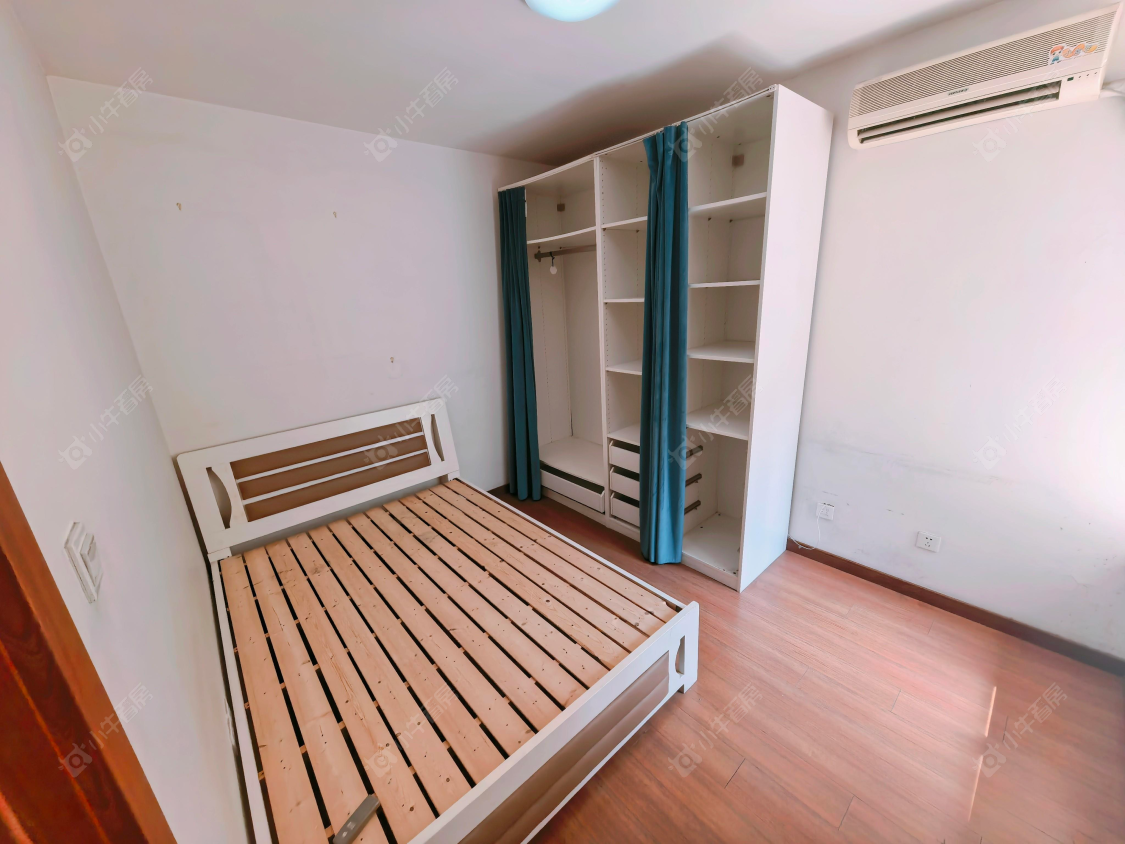 上海万科四季花城111弄在售二手房源小区图_小牛看房