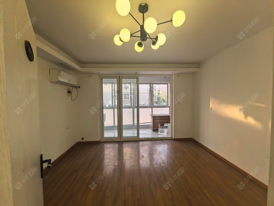 上海杨泰春城在售二手房源小区图_小牛看房