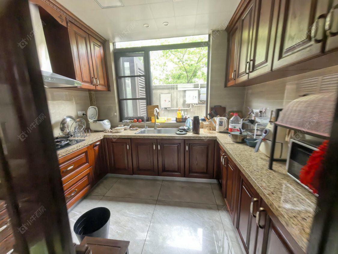 上海阳光城花满墅别墅区在售二手房源小区图_小牛看房