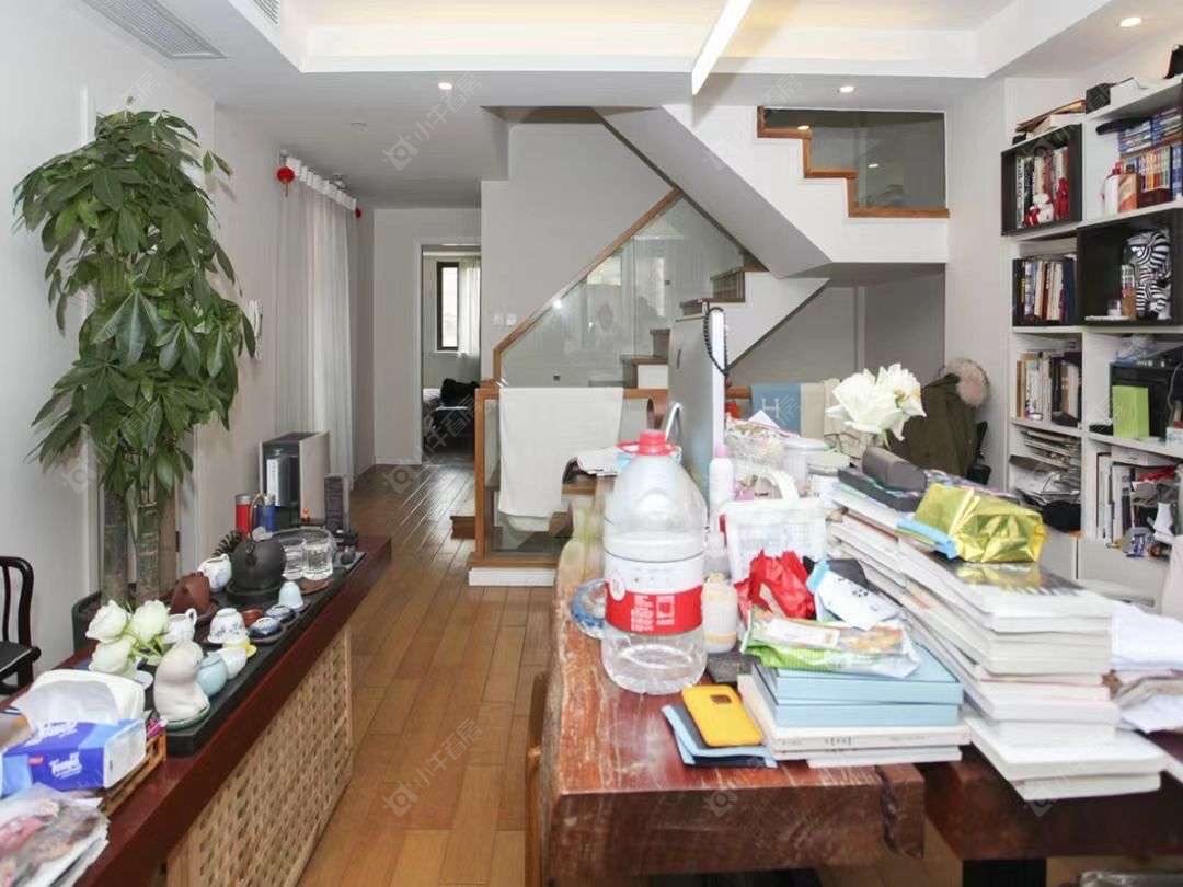 上海万科琥珀郡园别墅区在售二手房源小区图_小牛看房