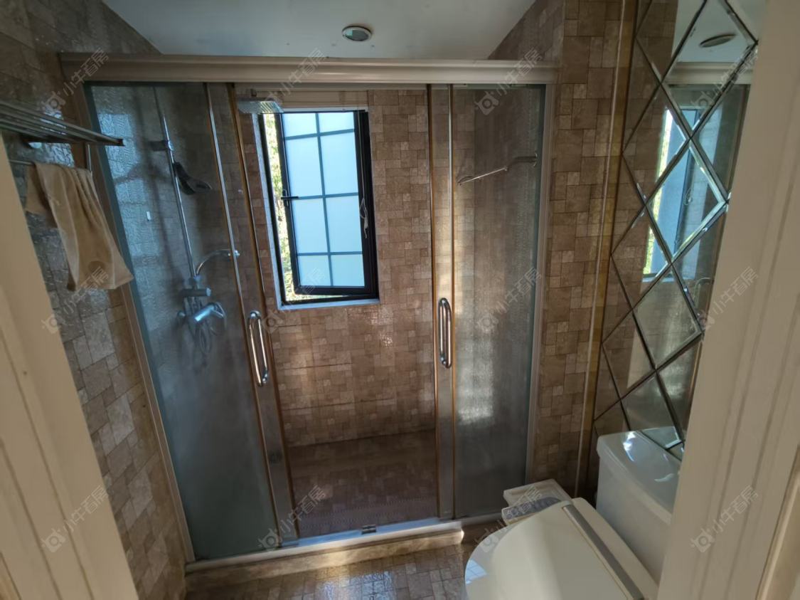 上海爱法奥朗新庄园在售二手房源小区图_小牛看房