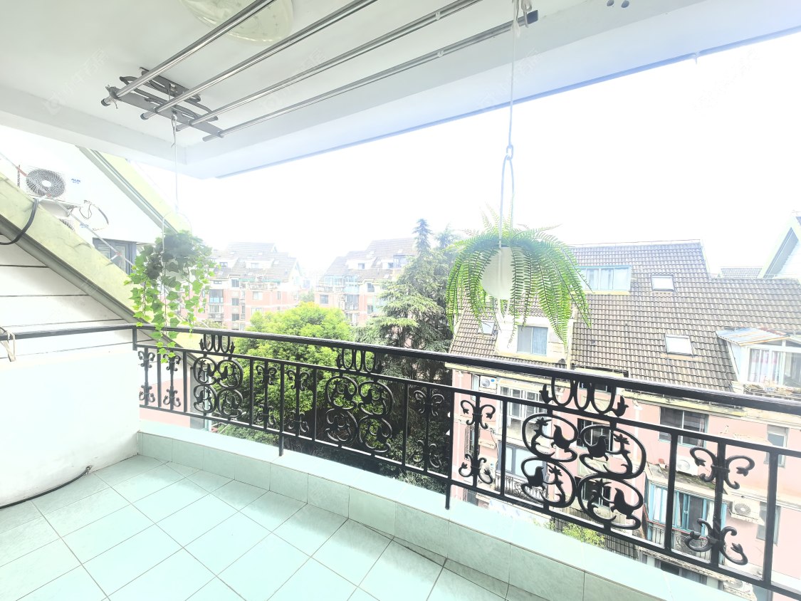 上海康泰新城在售二手房源小区图_小牛看房