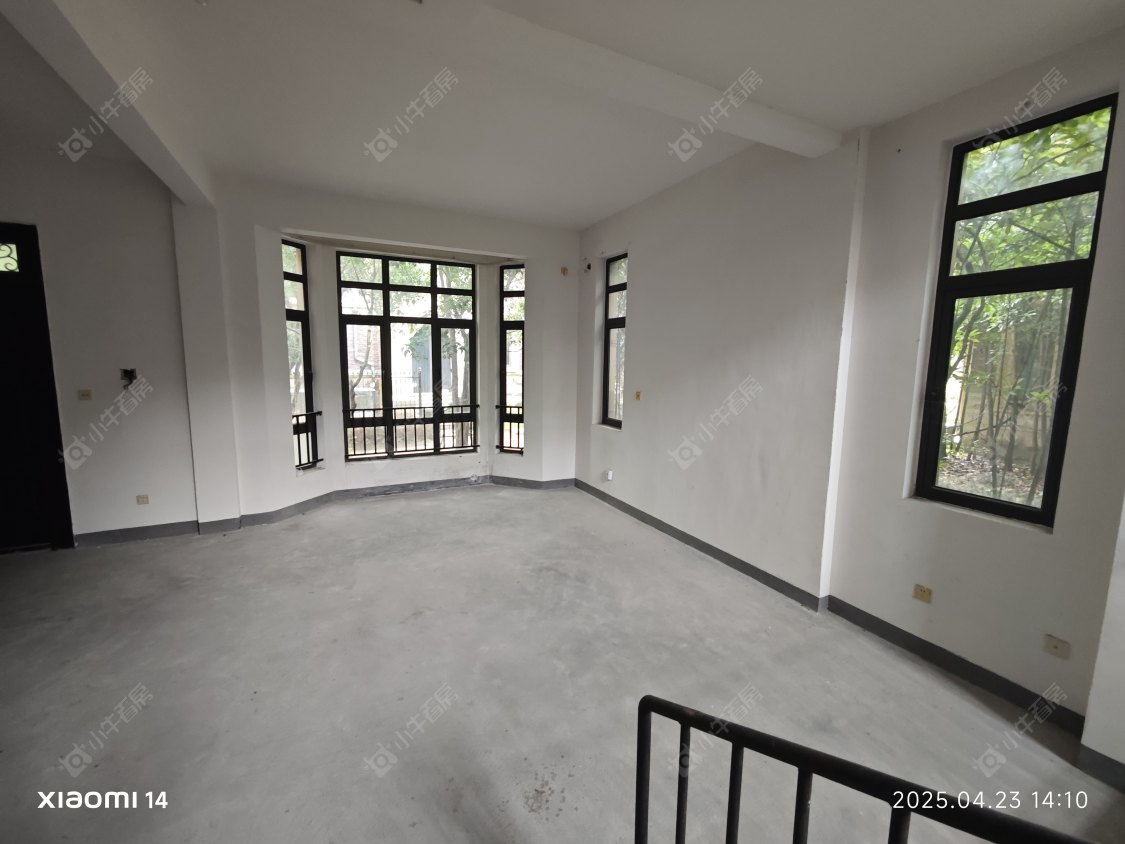 长泰东郊御园别墅区房源 上海长泰东郊御园别墅区在售二手房源_小牛看房