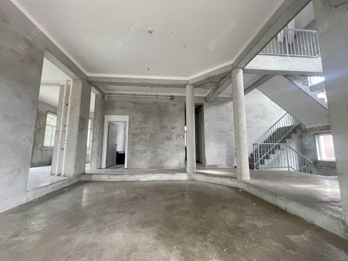 上海美兰湖别墅在售二手房源小区图_小牛看房