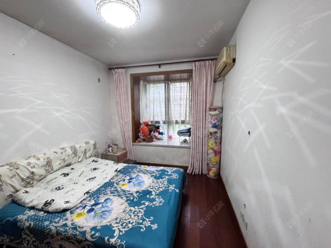 上海美兰湖颐景园在售二手房源小区图_小牛看房