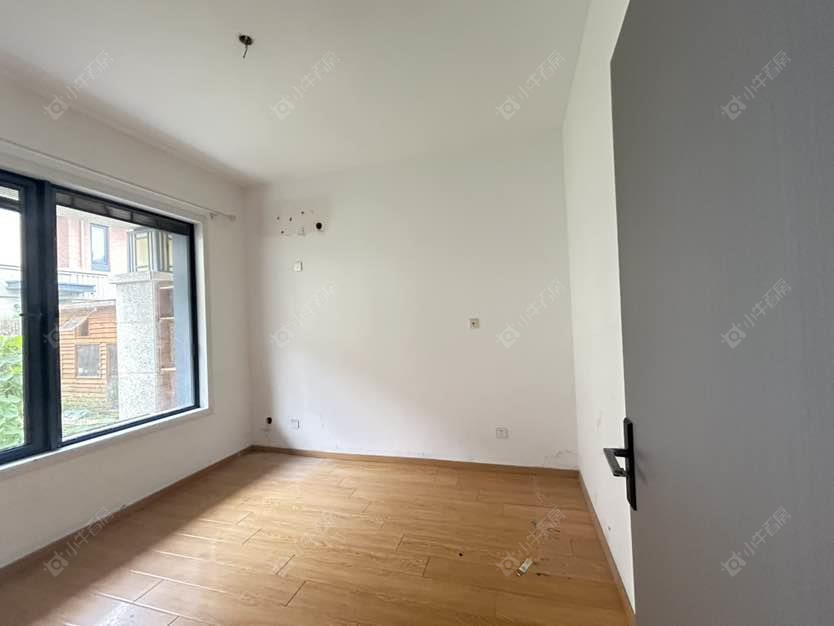 上海海上湾鹭居别墅区在售二手房源小区图_小牛看房