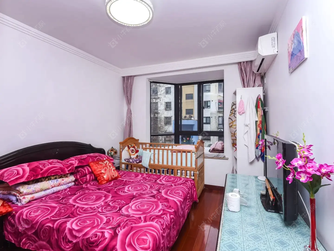 上海菊泉新城爱建顾园东区在售二手房源小区图_小牛看房